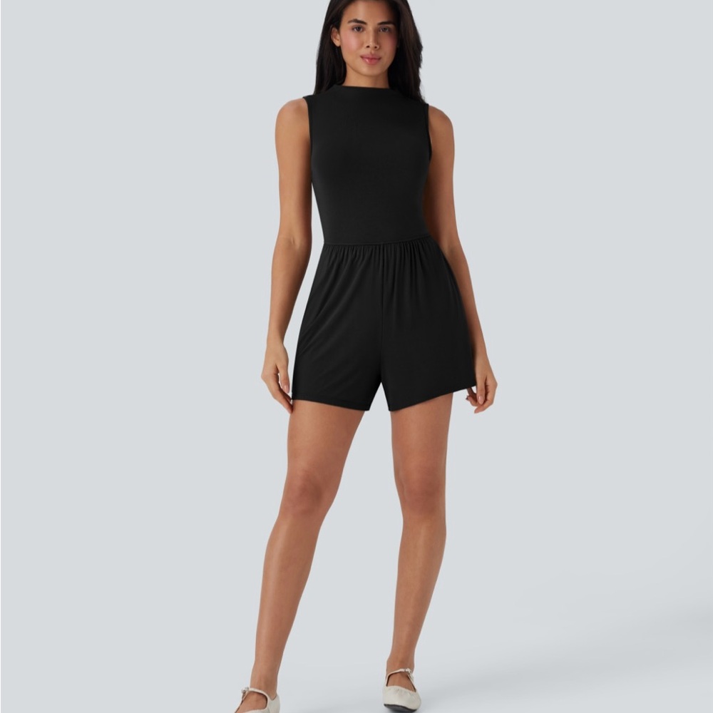 HALARA Black Sleeveless Romper